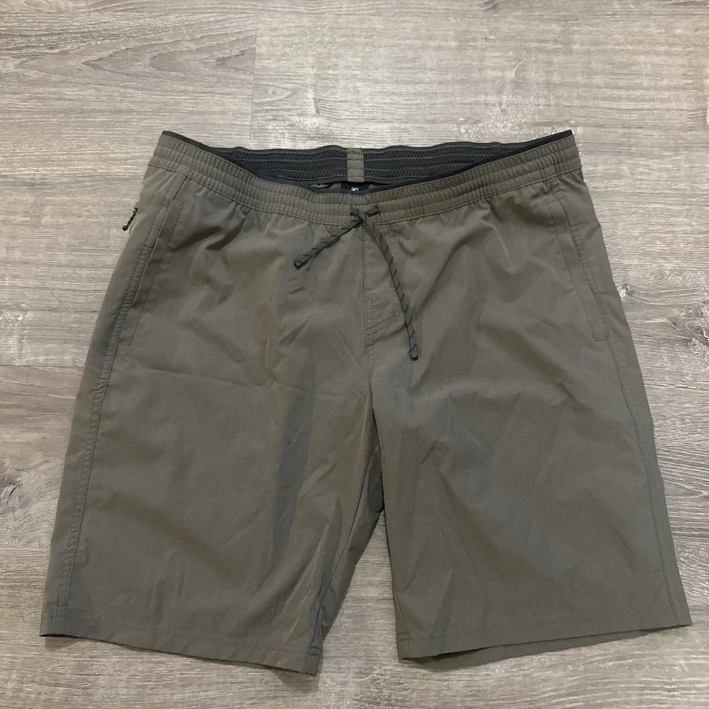 Kuhl Men's Freeflex Shorts Size XL Brown Taupe Metal 5257